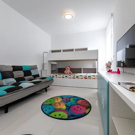 With Parking Space Vantacici, Krk - 20665 Apartman