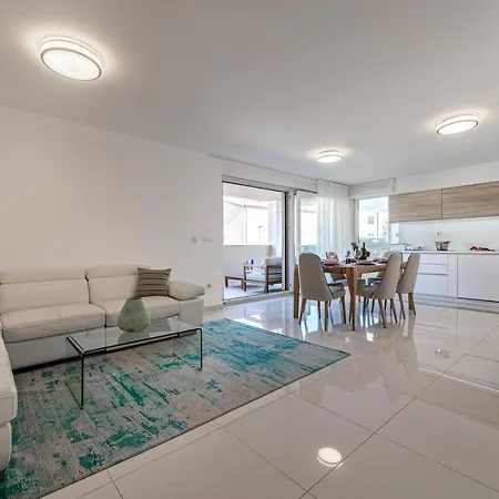 With Parking Space Vantacici, Krk - 20665 Apartman Malinska